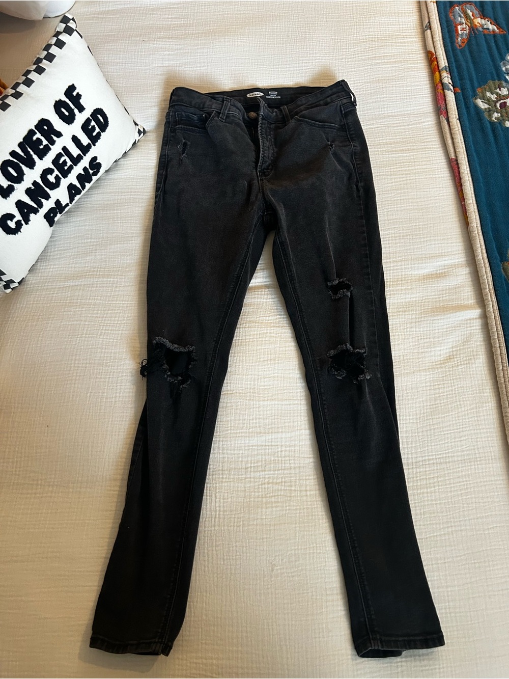 Old Navy Black Distressed Women's Super Skinny High Rise Jeans